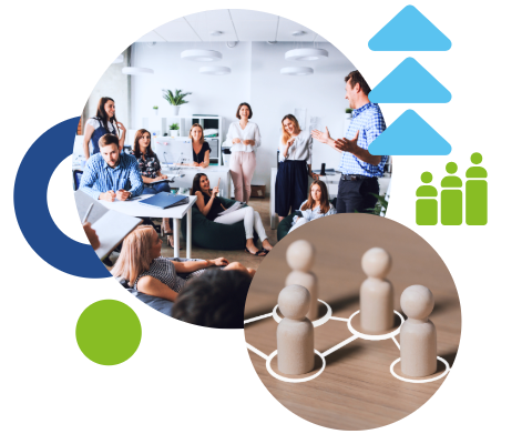 Equipo de trabajo alegre en una junta relajada. Figuras de madera representando individuos en la sociedad.